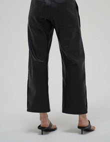 Simone Pant
